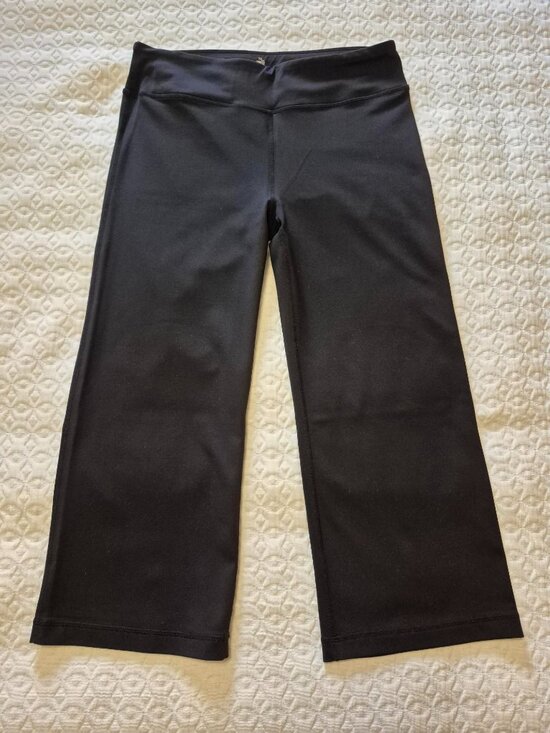 Pants - Pure NRG Athletics Capri Leggings - M